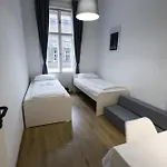 Pest-port 4 For 16 Person *