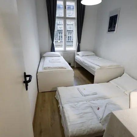 Pest-port 4 For 16 Person Budapeşte